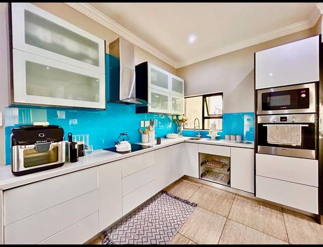 4 BEDROOM HOUSE FOR SALE IN XANADU ECO PARK